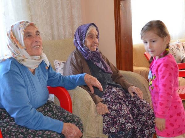 YAŞLI ZİYARETİ